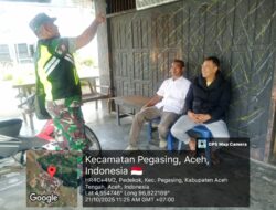 Wujud Kepedulian Babinsa, Laksanakan Komsos Bersama Masyarakat di Desa Pedekok