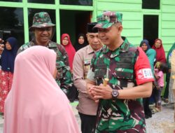 Dandim 0106/Aceh Tengah Serahkan Kunci Rumah RTLH kepada Ibu Kasmawati di Desa Roteh