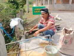 Warga Baweng Nikmati Air Bersih Hasil Sumur Bor TMMD
