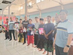 Kalapas Pamekasan Beri Pengarahan dan Bagikan Perlengkapan Mandi kepada Warga Binaan