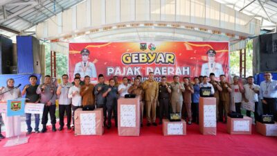 Bupati Sijunjung, Benny Dwifa Yuswir, SSTP, M. Si Sutan Gumilang Membuka Secara Resmi Acara Gebyar Pajak Daerah