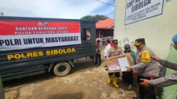 Polri Peduli Masyarakat: Polres Sibolga Salurkan Bantuan Sosial untuk Korban Bencana Alam