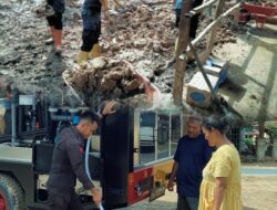 Dari Ruang Kelas hingga Air Bersih, Brimob Batalyon A Pelopor Dampingi Warga Tapteng Bangkit