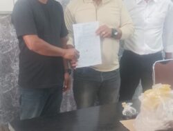 Reje Kampung Kuyun Uken Ajmi Akhirnya Minta Maaf kepada Wartawan Budi Amin Alkana