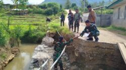 Danramil 03/Pegasing Bersama Yon Zipur 17 Laksanakan Pengecekan Jembatan Tensaran