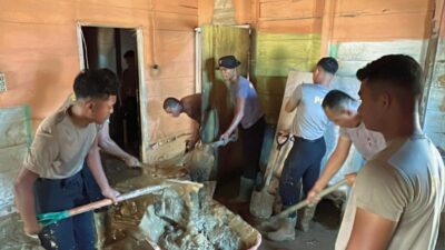 Dari Lumpur ke Harapan, Brimob Polda Sumut Pulihkan Dua Rumah Warga Tapteng Pascabencana