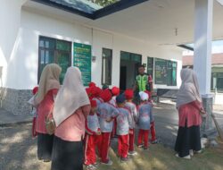 Babinsa Koramil 07/Atu Lintang Terima Kunjungan Edukatif Siswa TK Negeri Desa Merah Muyang
