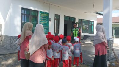 Babinsa Koramil 07/Atu Lintang Terima Kunjungan Edukatif Siswa TK Negeri Desa Merah Muyang