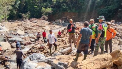 Satgas Gulbencal Kodim 0106/Aceh Tengah Bangun Jembatan Sementara di Kampung Pilar Jaya