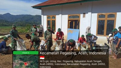 Satgas Gulbencal Kodim 0106/Aceh Tengah Bangun Tanggul Penahan Air di Desa Tebuk