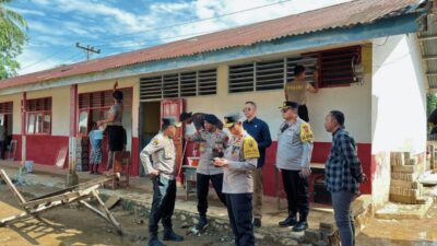 Dari Sekolah hingga Hunian Tetap, Wakapolda dan Dansat Brimob Sumut Pastikan Pemulihan Warga Tapteng Berjalan Baik