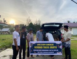 Ramadhan Berdampak : KNPI Simeulue Bagikan Ratusan Paket Takjil kepada Masyarakat