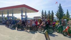 Ribuan Warga Antre Berjam-jam di Dua SPBU Bener Meriah, Jalan Sempat Macet