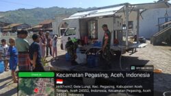 TNI Salurkan 155 Galon Air RO untuk Warga Gegelugi dan Ujung Gele