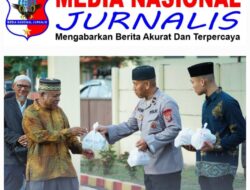 Brimob Polda Sumut Berbagi Berkah Ramadhan, 200 Takjil Dibagikan untuk Pengendara di Sekitar Mako K.E. Lumi