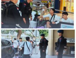 Personel Den Gegana Sat Brimob Polda Sumut Laksanakan Pengamanan di Stasiun KAI Medan dalam Operasi Ketupat Toba 2026