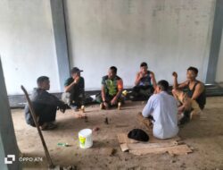 Kepedulian Babinsa, Sertu Mhd Asrul Laksanakan Komsos Bersama Warga Desa Binaan