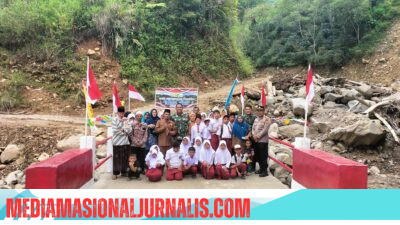 Peusejuk dan Peresmian Jembatan Aramco di Desa Uning Mas Berlangsung Khidmat