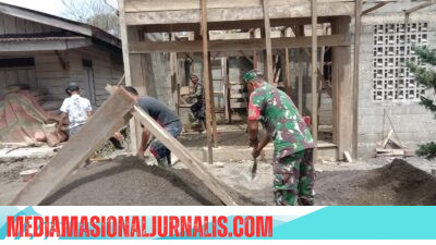 Babinsa Koramil Jagong Laksanakan Karya Bakti Bersama Warga Desa Binaan