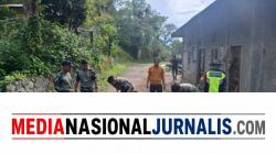 Babinsa Koramil 01/Lut Tawar Gotong Royong Bersama Warga di Desa Binaan