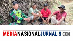 Babinsa Koramil 07/Atu Lintang Laksanakan Komsos Bersama Warga Desa Merah Jernang
