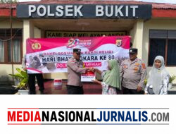 Polsek Bukit Salurkan Bansos untuk Masyarakat, Sambut Hari Bhayangkara ke-80