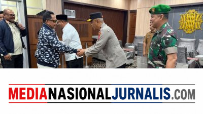 Wakapolda Aceh Sambut Kedatangan Mendagri Muhammad Tito Karnavian di Bandara SIM