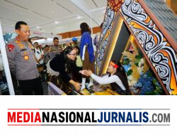 Kapolri Bersama Ketua Umum Bhayangkari Tinjau Bazar Kreasi Bhayangkari Nusantara 2026