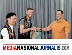 Bupati Sijunjung Benny Dwifa Yuswir Menyambut Kedatangan Tim Evaluator Aspiring UNESCO Global Geopark (aUGGp) di Rumah Dinas Bupati