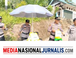 Polsek Lubuk Tarok Dukung Gerakan Pangan Murah, Jual Beras SPHP di Pinggir Jalan Mapolsek