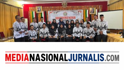 Profesor Sutan Nasomal Dalam Konferensi Kerja Tekankan Kesejahteraan Guru Aceh Singkil