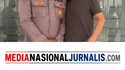 H.Toni Hatono Hibahkan Kendaraan Ambulance  Untuk yayasan Berkas Bersinar Abad Pimpinan Ipda Purnomo