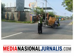 Polisi Hadir di Jalan Raya Sejak Pagi, Sat Lantas Polres Langkat Wujudkan Keamanan dan Kelancaran Aktivitas Masyarakat.
