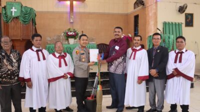 Minggu Kasih di Gereja HKBP Stabat, Kapolres Langkat Ajak Jemaat Bersama Jaga Kamtibmas
