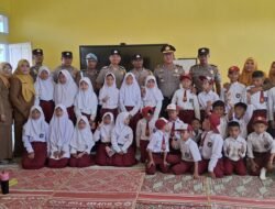 Polri Peduli Pendidikan, Kapolres Aceh Tengah dan Jajaran Hadir di 11 Sekolah