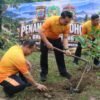 Polda Sumut Laksanakan Aksi Penanaman Pohon untuk Cegah Banjir dan Jaga Kelestarian Lingkungan