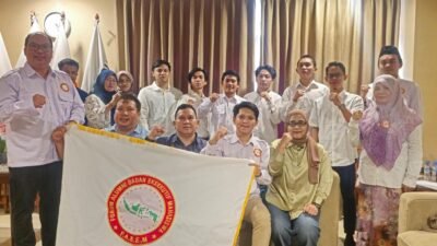 Dua Anak Menteri Jadi Tenaga Ahli, FABEM Desak Prabowo Pecat Menteri Haji dan Umrah