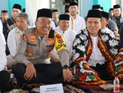 Dampingi Wagub di Masjid Quba, Kapolres Aceh Tengah Peringati Maulid Nabi Bersama Masyarakat