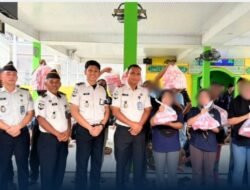 Rutan Kelas IIB Tanjung Pura Bagikan Perlengkapan Mandi kepada Warga Binaan sebagai Pemenuhan Hak Dasar