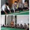 Kapolres Langkat Gelar Jumat Keliling, Salurkan 100 Sak Semen dan Ajak Masyarakat Tangkal Hoaks